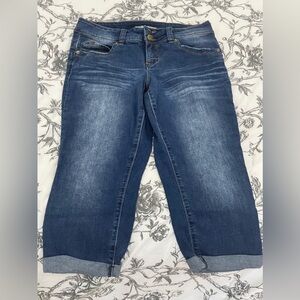 Royalty For Me WannaBettaButt?‎ 4 Denim Cuffed Capris